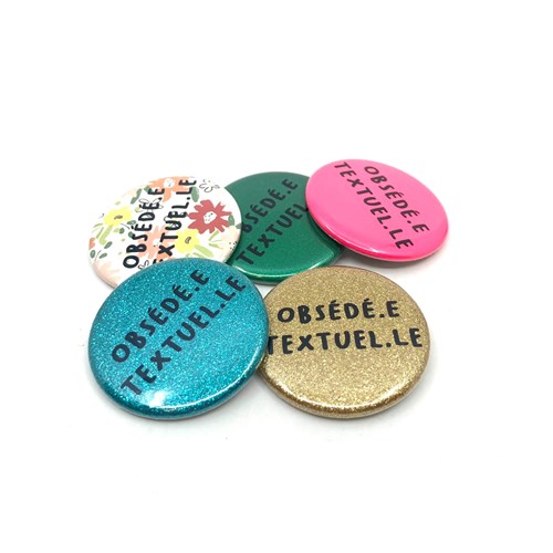 Badge "Obsédé.e textuel.le"