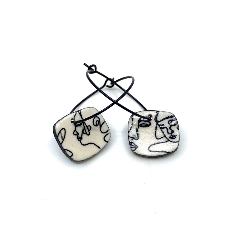 Créoles pièce carrée N&B 13260