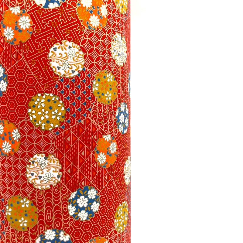 Luminaire P'tit soldat papier japonais rouge médaillons fleuris