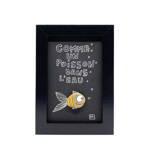 Cadre galet "Poisson dans l'eau" noir