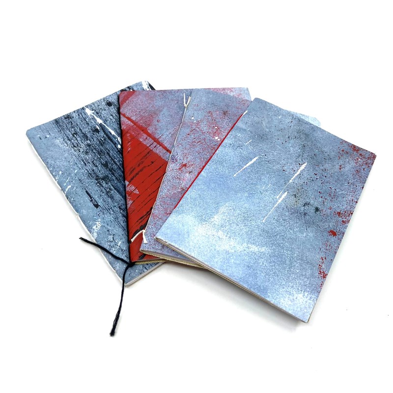 Carnet bleu effet peinture