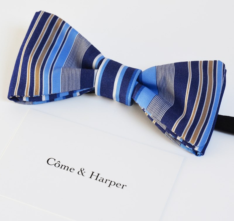 Nœud modèle Spencer motif blue lines