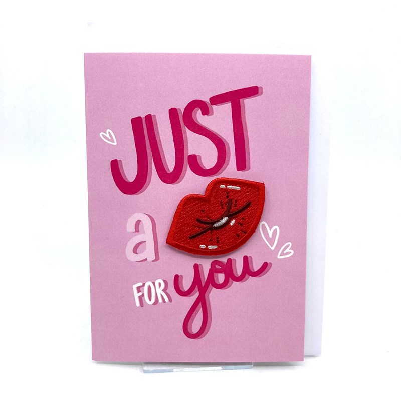 Carte postale "Just a kiss for you" + Broche "Bouche" thermocollant