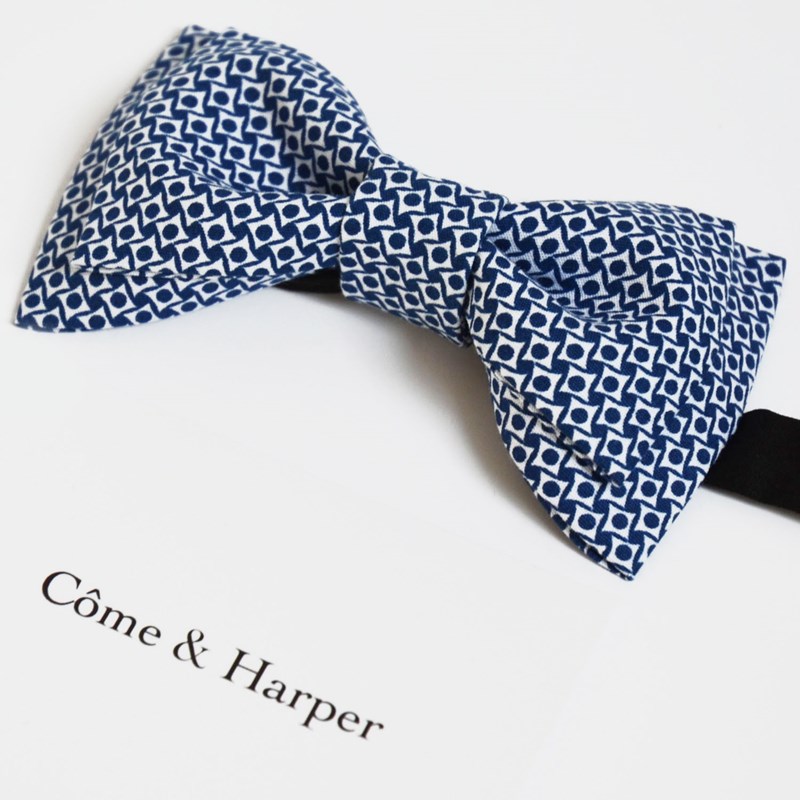 Noeud papillon Harper motif blue dot on white back