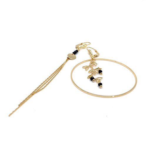 Boucles d'oreilles asymétriques- branche et perles noires -