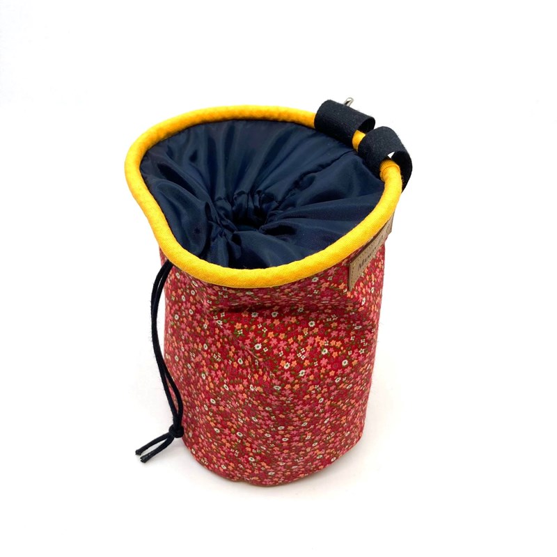 Sac à magnésie mini fleurs rouges