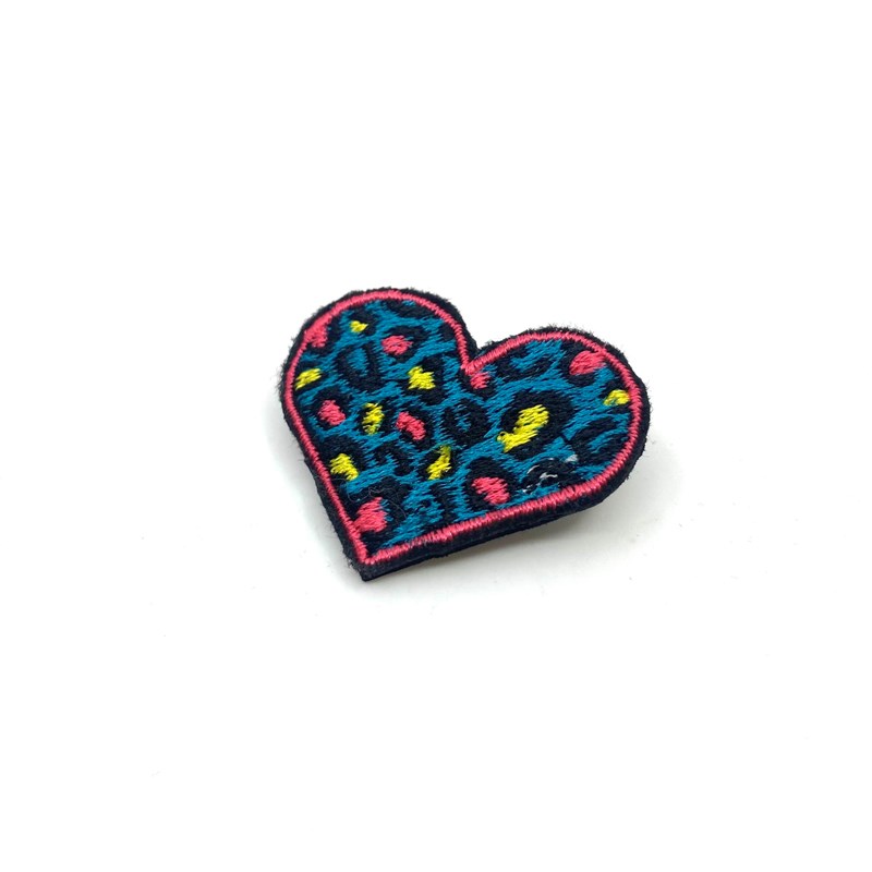 Broche "Coeur" léopard fluo