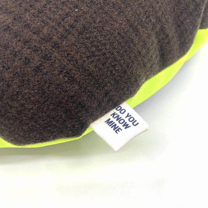 Le Coussin "Inspecteur Derrick" jaune fluo