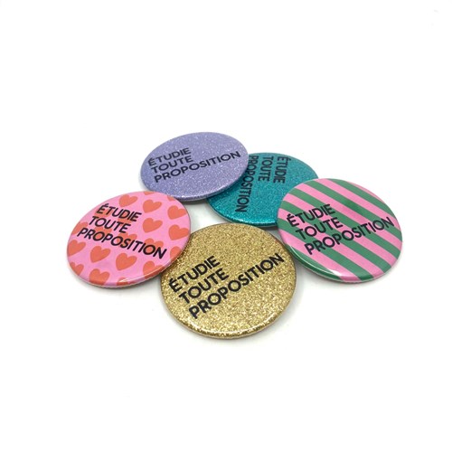 Badge "Etudie toute proposition"