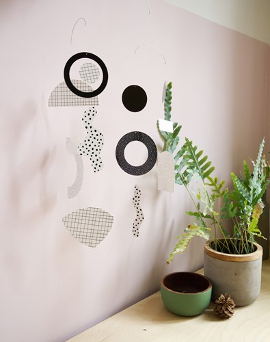 MOBILE NOIR ET BLANC