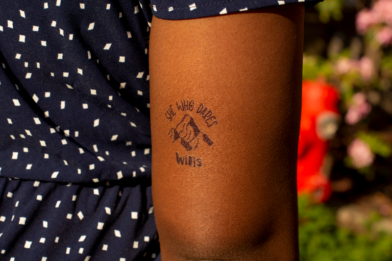 Tattoo "She who dares wins "