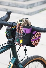 13951_4_C.POUKI AMONO Snackbag unique.jpg