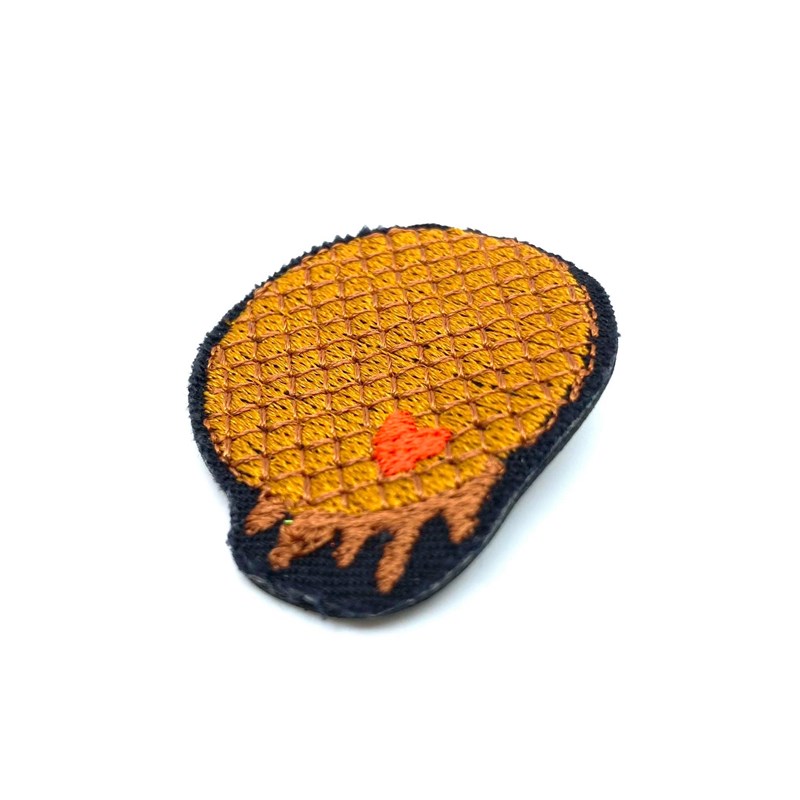 Broche "Lacquement"